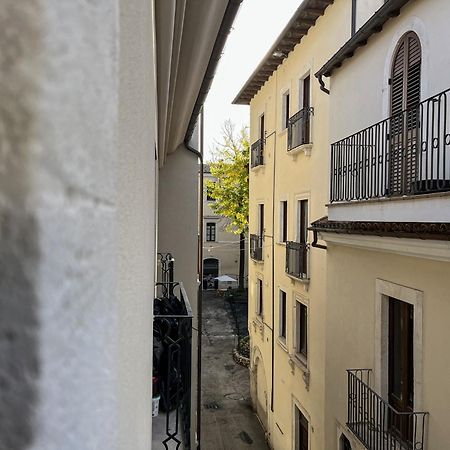 Civico16 Appartamento LʼAquila Exteriör bild